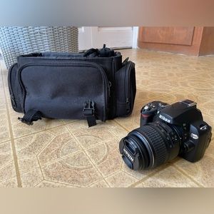 Nikon camera w/ Extra lens & accessories